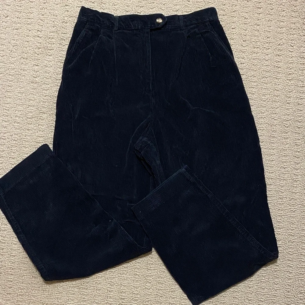 Talbots Women's Black Corduroy Straight Leg Pleated Pants Size 10.